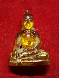 พระเนื้อแก้ว ( จุยเจีย )