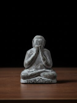 ตุ๊กตาใหญ่ ลป.โต๊ะ