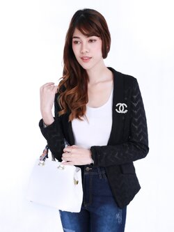 เสื้อสูทผู้หญิงแขนลุกไม้